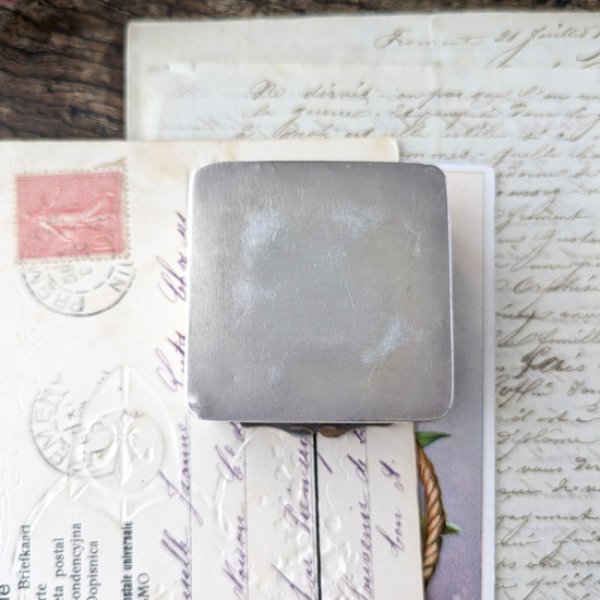 画像8: ロカイユと花々のスクエアケース (8)