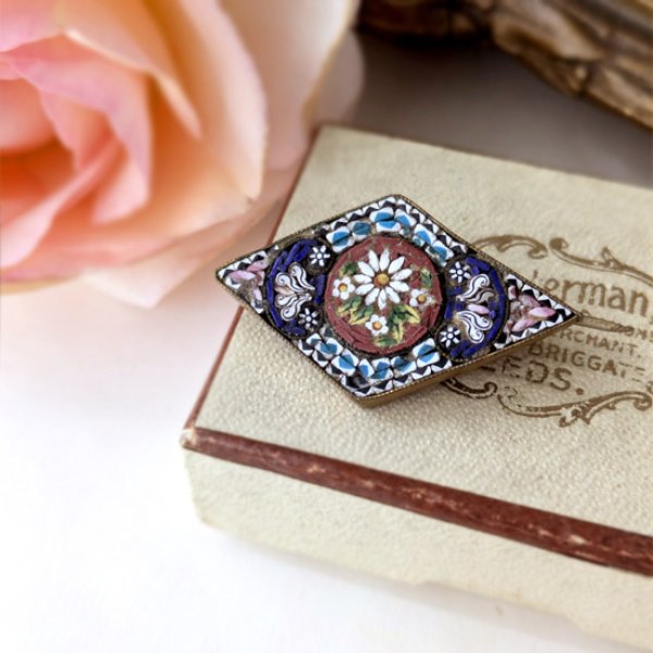 画像7: ダイヤ型マイクロモザイクブローチ (7)