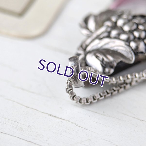 画像9: アイリスガラスの葡萄ペンダント（チェーン付） (9)