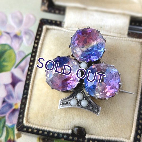 画像1: トリコロールアイリスガラスのクローバーブローチ (1)