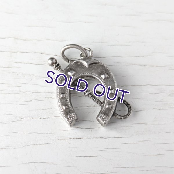 画像3: ホースシューと鞭のシルバーペンダント (3)