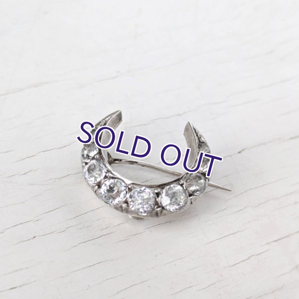 画像8: 銀製 クリアガラスの小さな三日月ブローチ (8)