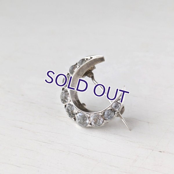 画像9: 銀製 クリアガラスの小さな三日月ブローチ (9)