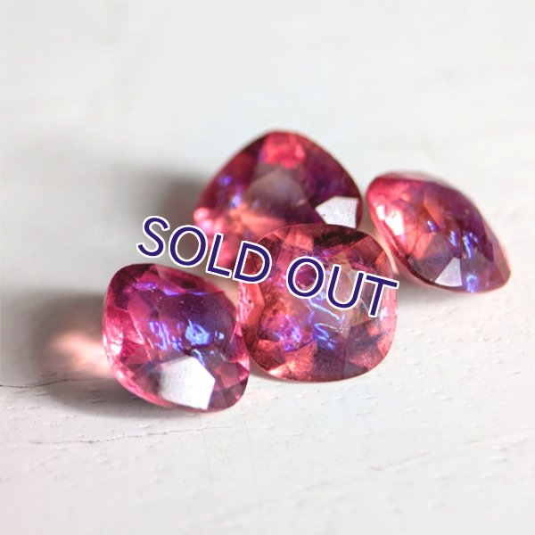 画像2: ドラゴンズブレスルース クッションスクエア型 (2)