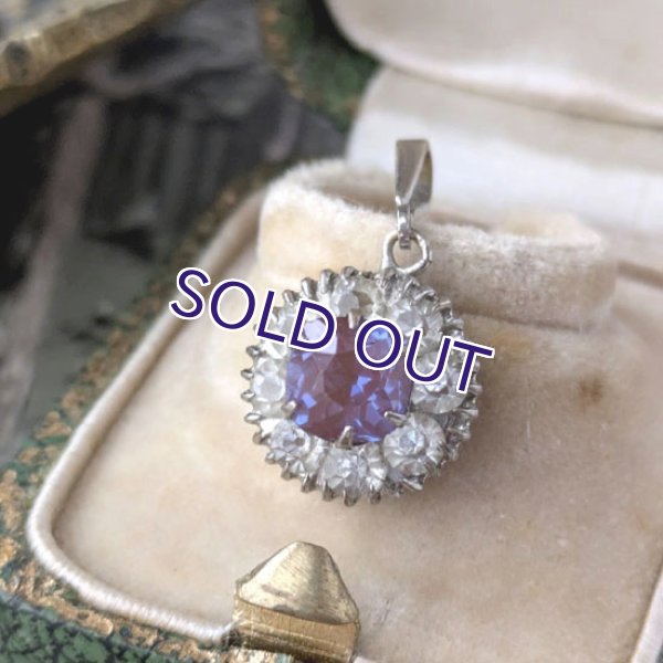 画像2: 濃色サフィレットの小さなデイジーペンダント (2)